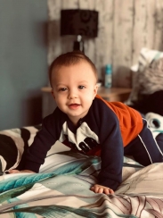 NE1 | alexander Full Length Photo